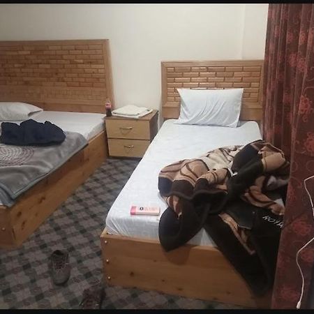 Gateway Hotel Naran Buitenkant foto